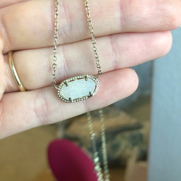 Kendra Scott Necklace - Picture 4 of 4